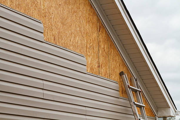 Professional Fiber Cement Siding technician working in Olin, NC